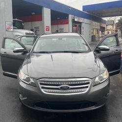 2011 Ford Taurus