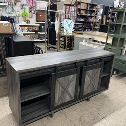 60" TV Stand Barn Style with Sliding Doors and Drawer - Distressed Gray / Black