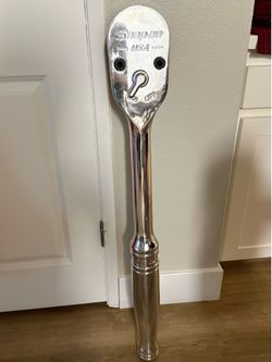 Snap on display ratchet