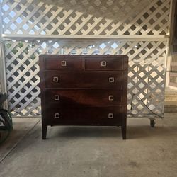 Bedroom Set With Night Stand And Dresser