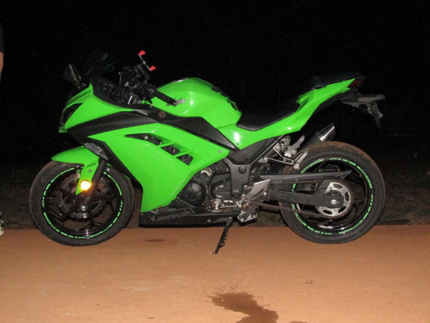 Photo 2015 Kawasaki Ninja 300cc