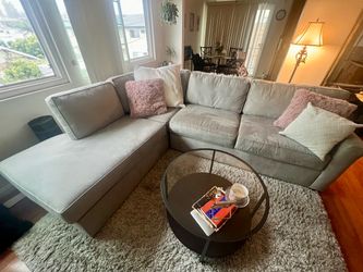 Like New Sectional couch! Great condition barely used
