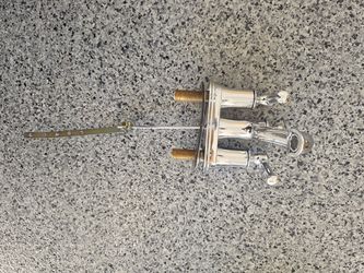 Moen chrome 4 inch bathroom faucets (4 available)