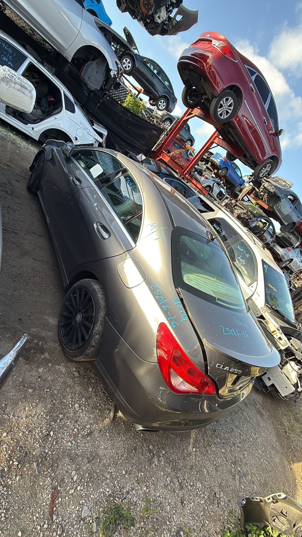 Mercedes clacla 2016  Only Parts 