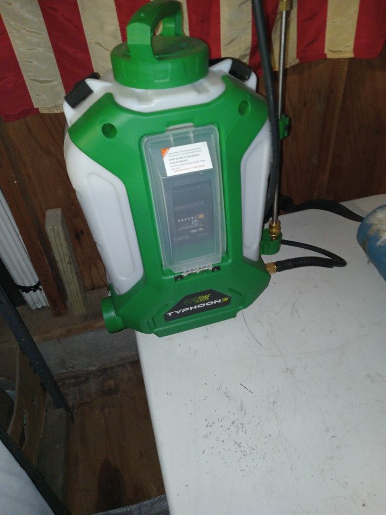 Flowzone Typhoon Battery Backpack Sprayer