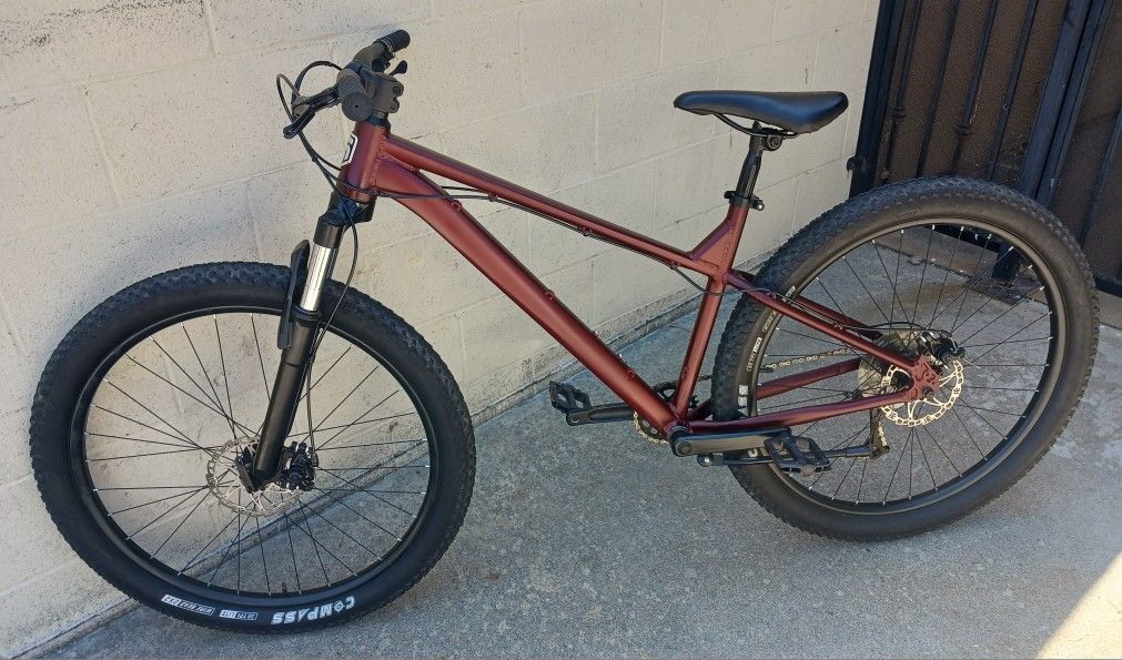 Mongoose Ardor 27.5" Mountain Bike Mtb Bicycle Hardtail