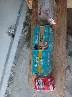 Baby diapers lot size newborn