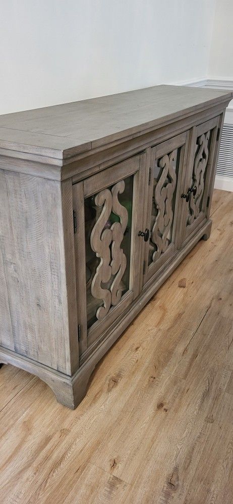 Accent Cabinet