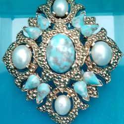 Vintage Goldtone Brooch With Turquoise Beads