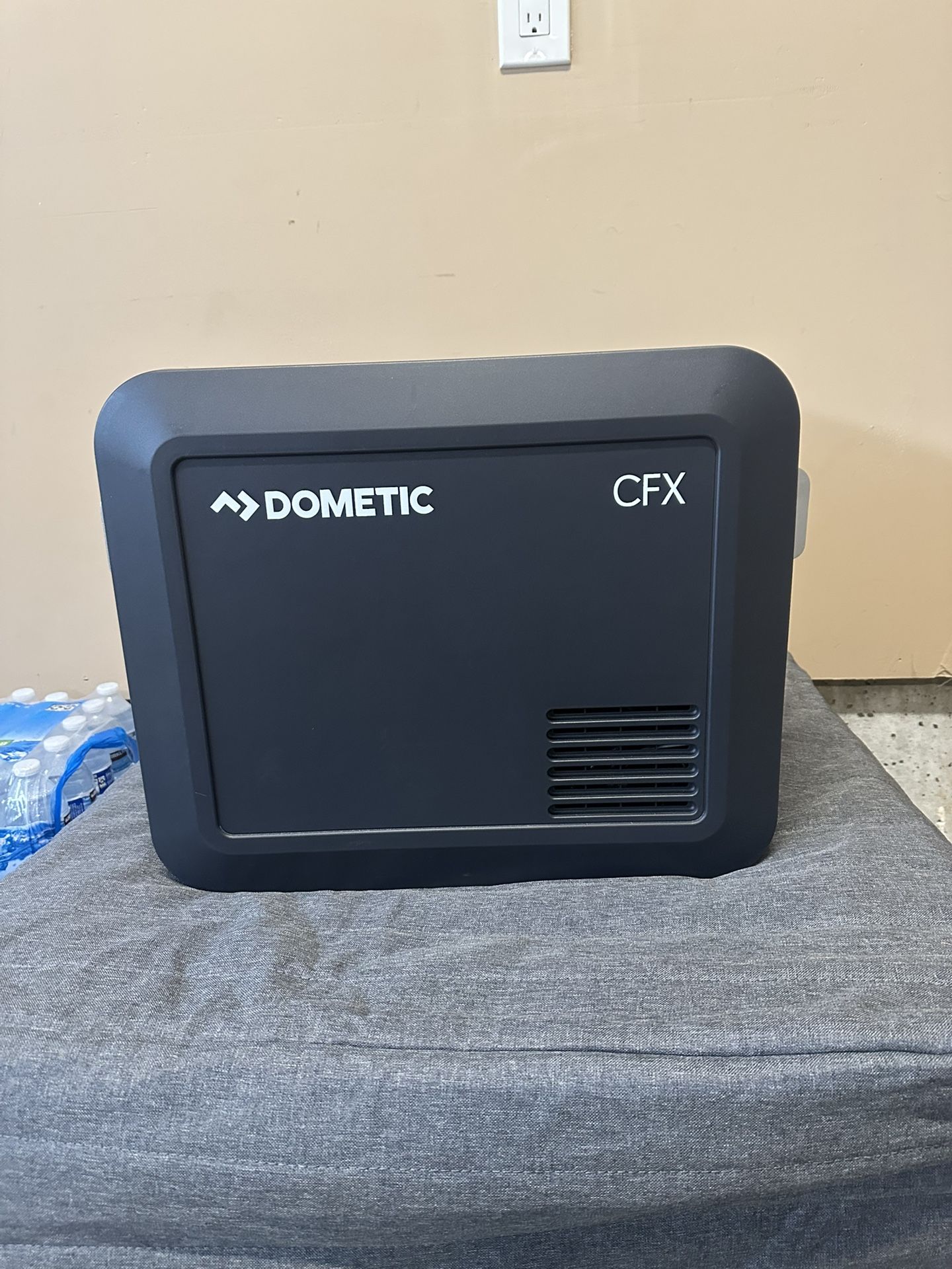 Dometic CFX3 35 Powered 12 Volt Cooler, 36L