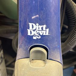 Dirt Devil Easy Steamer Deluxe/ Vacuum