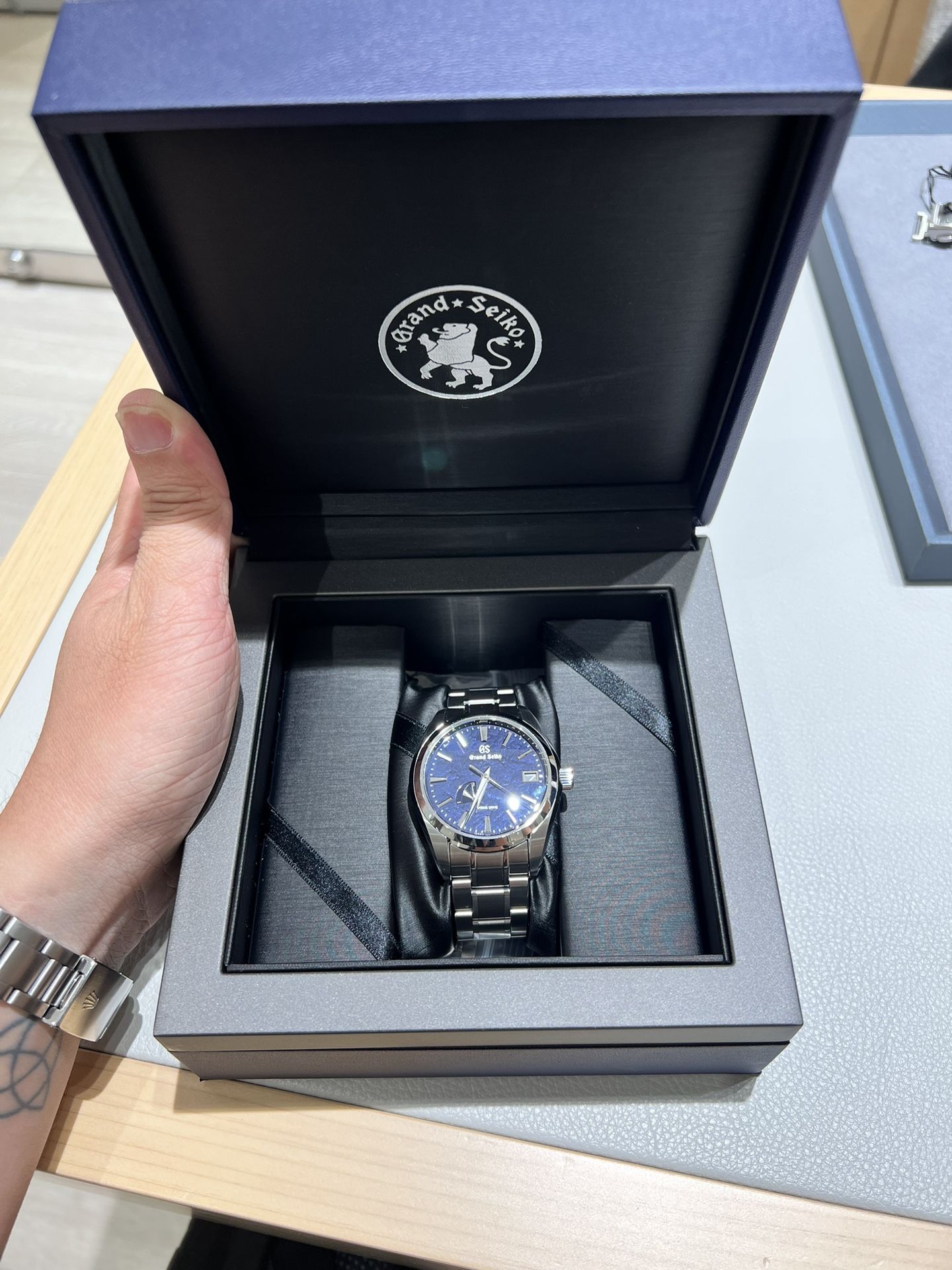 Grand Seiko SBGA469 Heritage Collection Exclusive Katsuiro Indigo