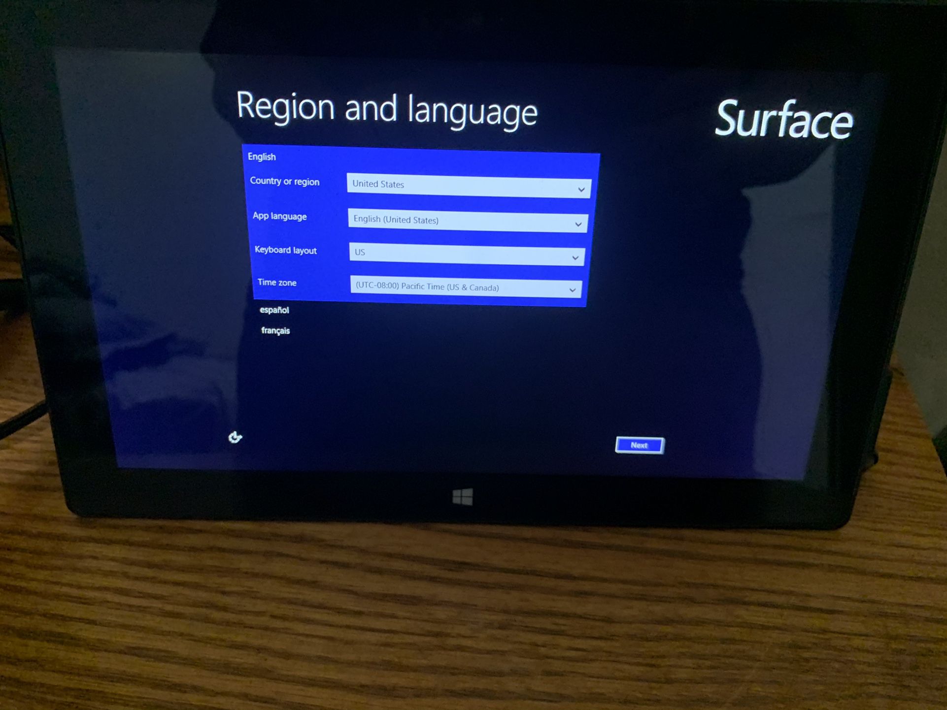 Microsoft surface 32gb with charger 170