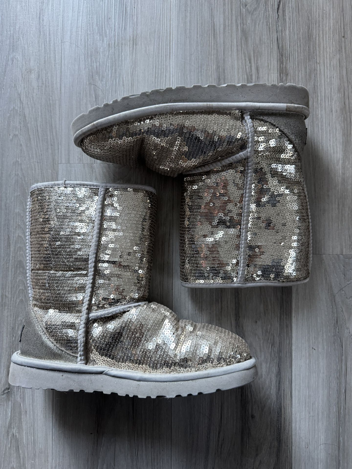 UGG Classic Short Sequin Boots - Women’s Size 7