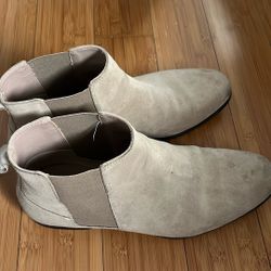 Zara Men’s Chelsea Boots