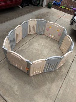 Play pen