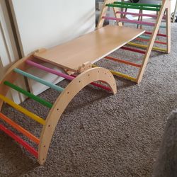 Pickler Triangle Toddler Jungle Gym