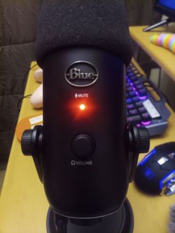 Blue Yeti USB Microphone Blackout