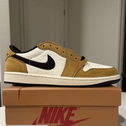 Jordan 1 Low ‘Rookie of the Year’ - Size 9.5M