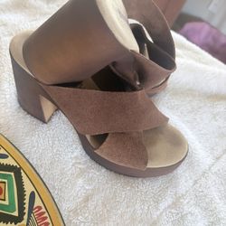 Sweade Sandals With Tick Heel