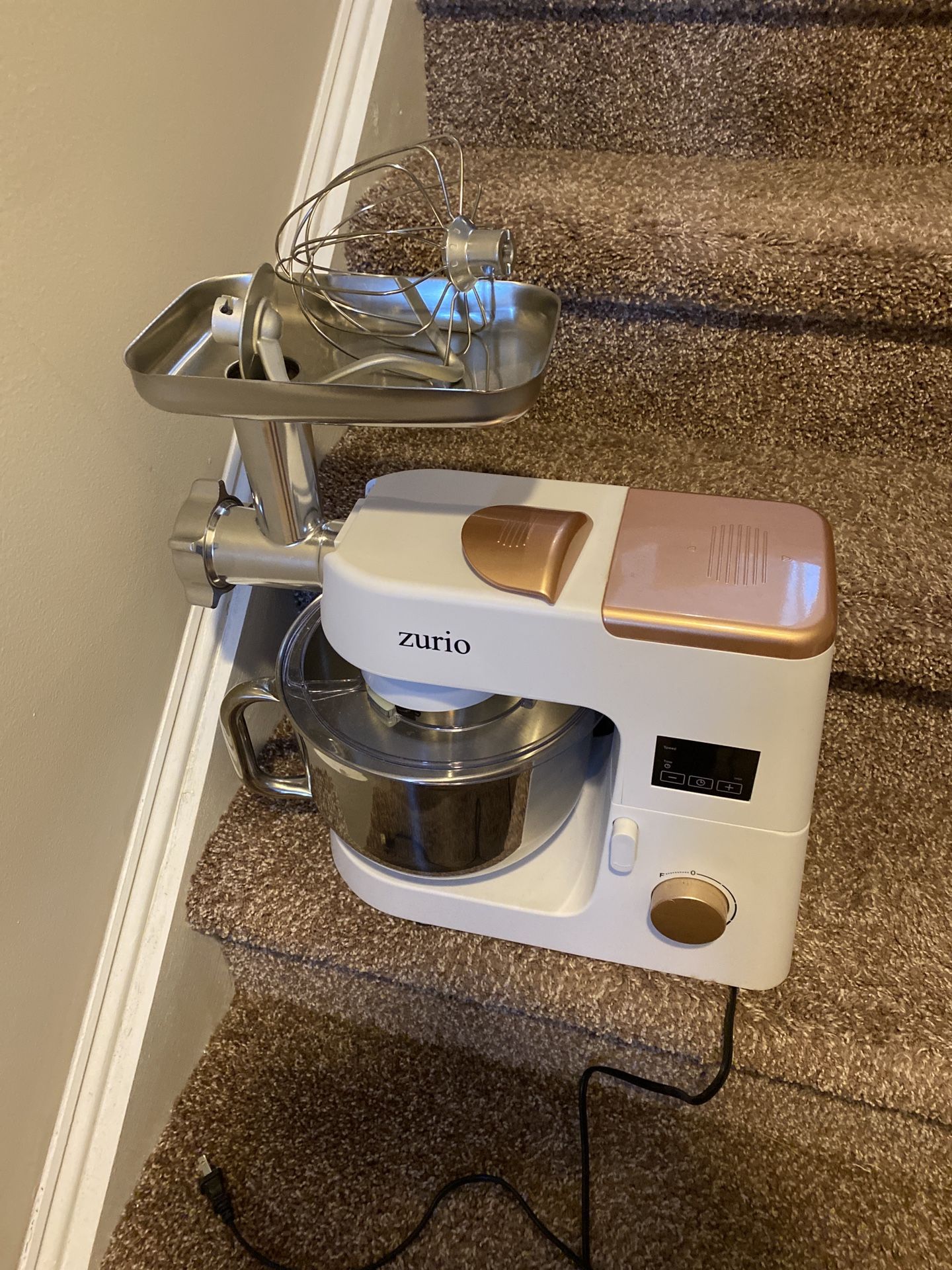 Zurio Stand Mixer With Attachments