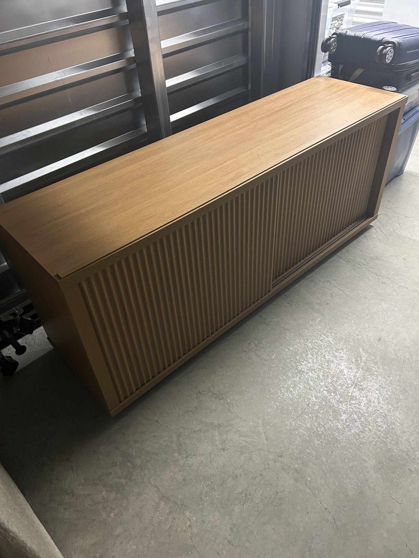 Long TV Stand