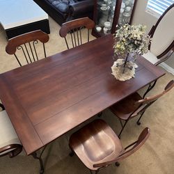 Like New Dining Table Set For Sale