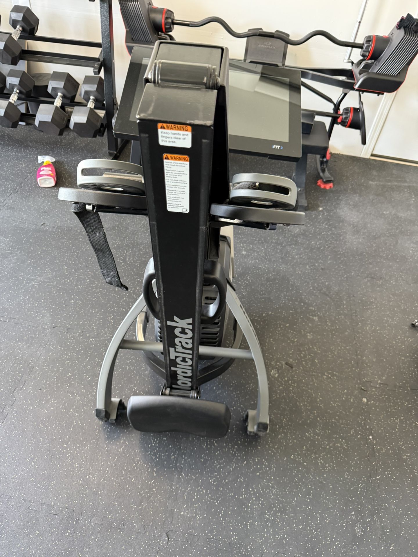 NordicTrack RW900 Rower – 22” Touchscreen + iFit – Like New!