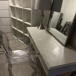 Beautiful Decor Vanity Set