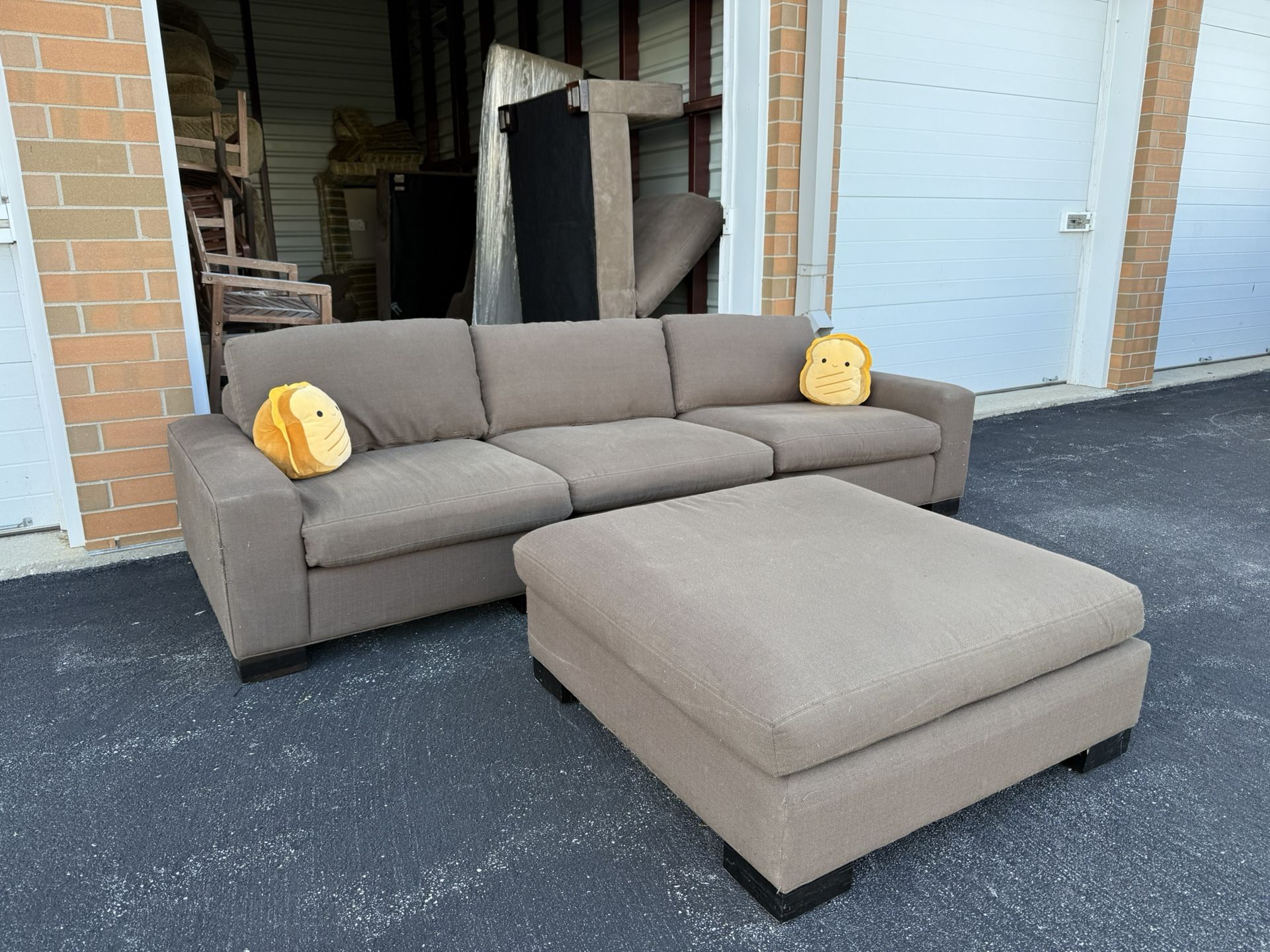 Crate & Barrel Three Piece Modular Sectional with Oversized Ottoman – Free Curbside Delivery!