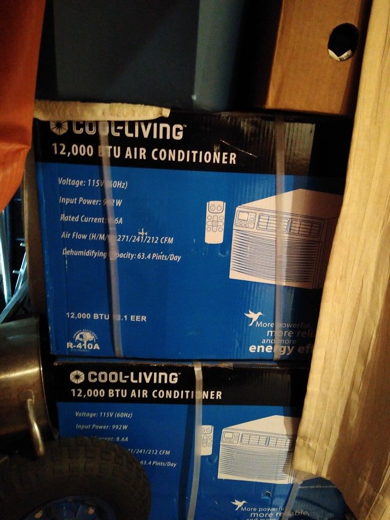 NEW. Cool Living 12,000 BTU 115-Volt AC, Window Air Conditioner