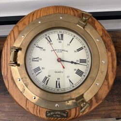 Vintage Emory & Douglas Gold & Oak Nautical Ship Porthole Wall Clock works great!