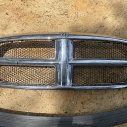 2004 Dodge Ram 1500 - Front End