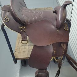 Beautiful Brown Leather Saddle