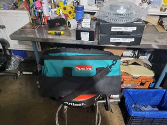 Makita contractor tool bag brand new 20"  length 8"  width 10"  height