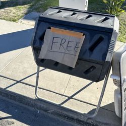 Free Compost Bin