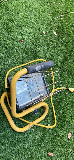 Commercial electric model L-18 portable work light/500 watts max portable work light 4Z21/light & durable portable work light