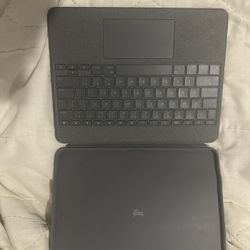 Logitech Combo Touch iPad Pro 13-inch (M4)(2024) Keyboard Case