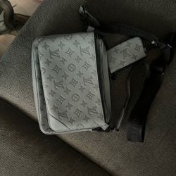 Louis Vuitton Trio Messenger