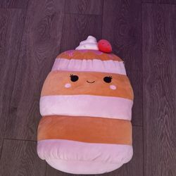 Strawberry Shortcake Squishmallows
