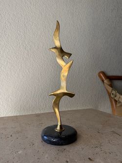 Vintage 1960s Mid Century Modern Brass Double Flying Seagull Birds Emblem Figurine on Marble Base