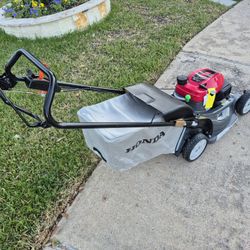 Honda Mower HRX217K6HYAD Brand New Nuevo