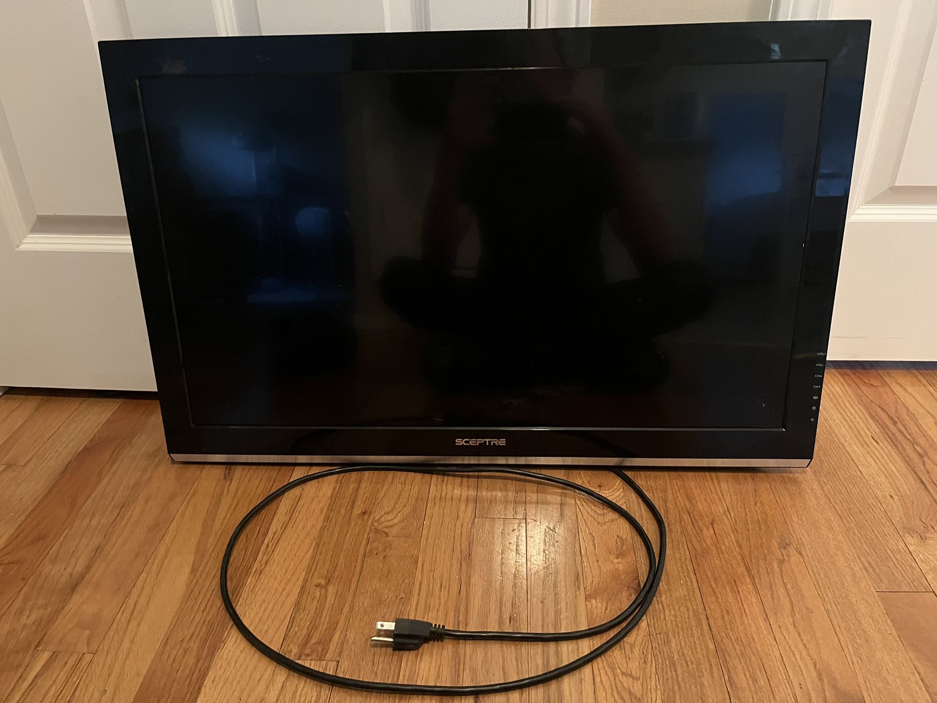 Sceptre E32 HDTV