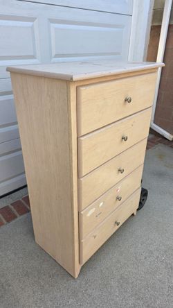 Wooden dresser 6 drawers