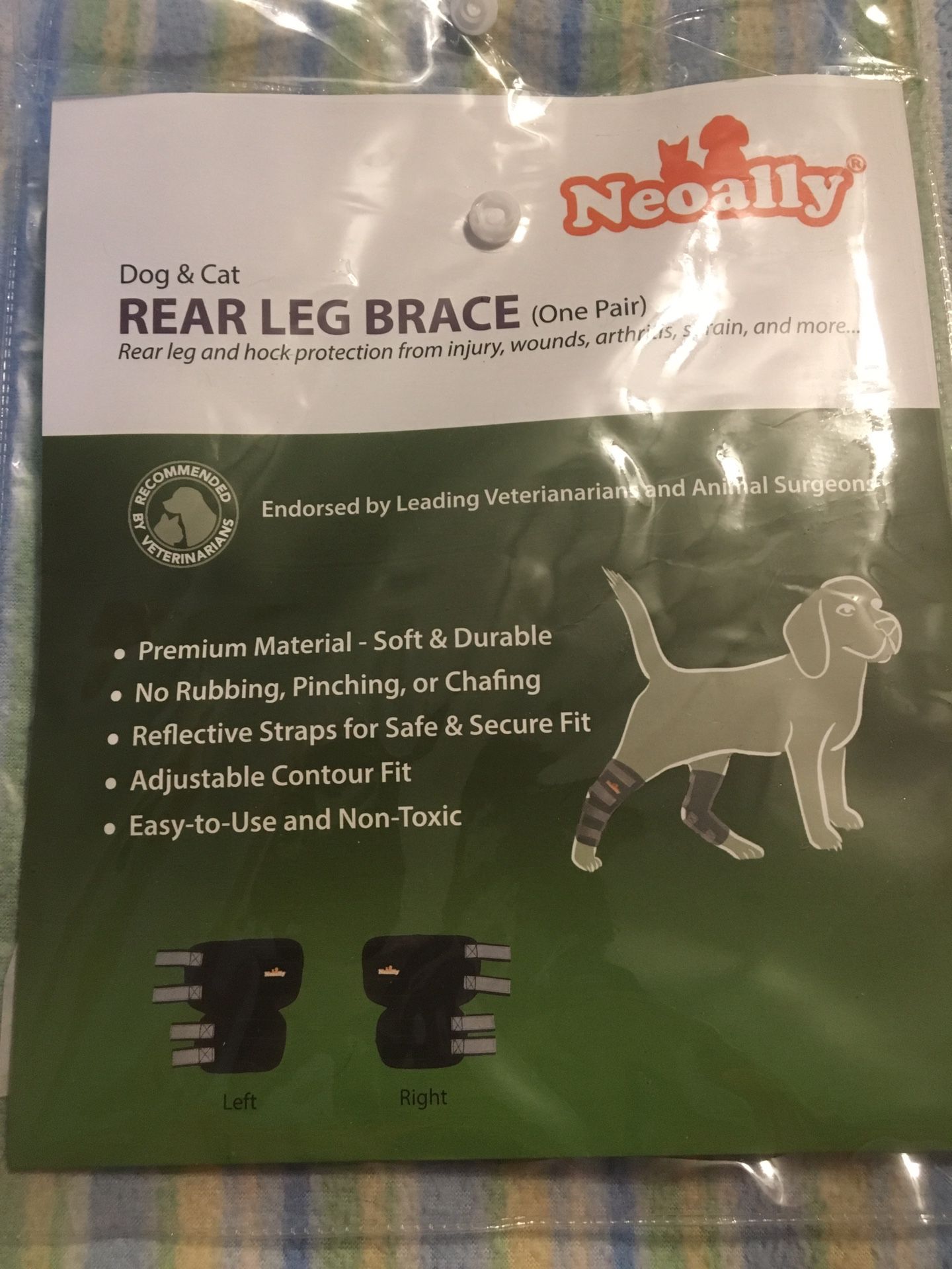 Dog or cat leg braces for back legs
