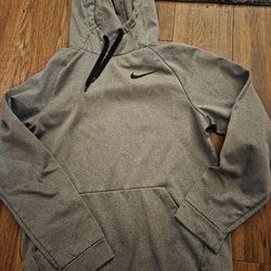 Nike hoodie small
