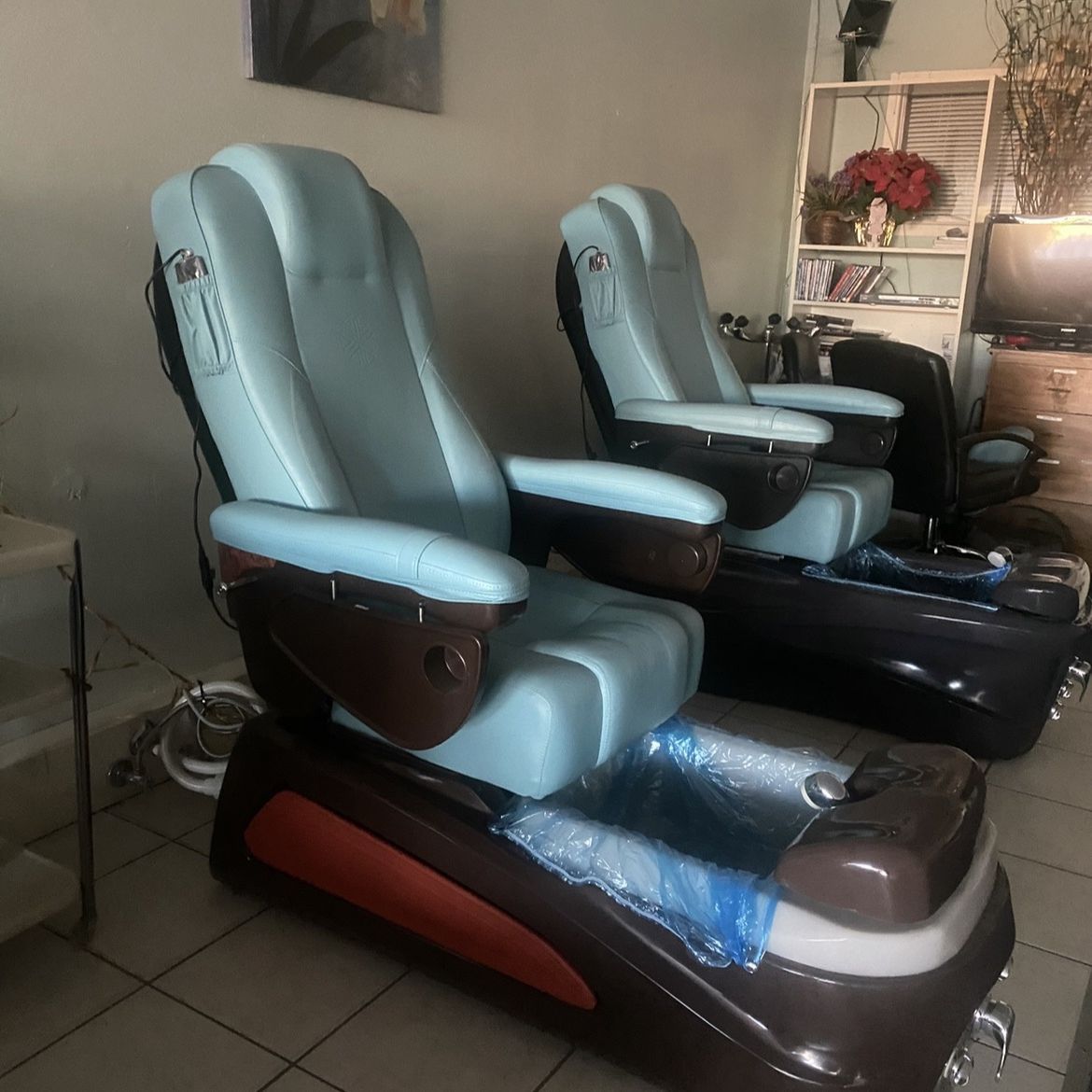 One Spa Pedicure Chair Left!