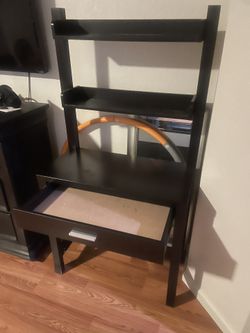 Desk w drawer and shelves