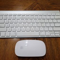 Apple Keyboard And Mouse, Bluetooth.  Excellent Condition. 