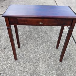 Small table(Occasional Table, Side Table, Task Table)